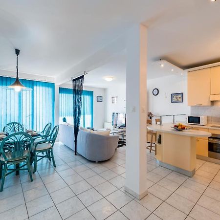 Sea View Apartment Reno W/Garage Split Ngoại thất bức ảnh
