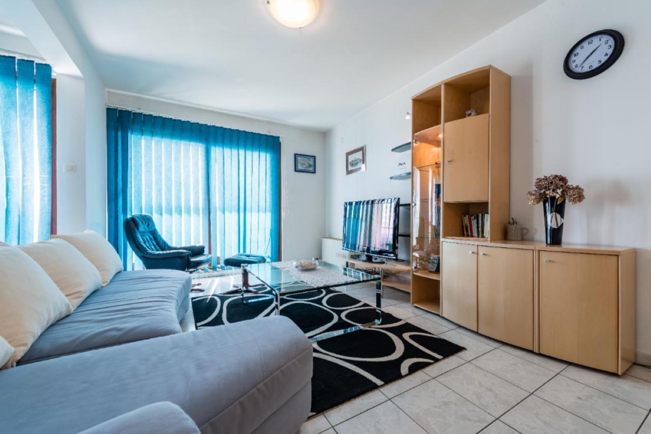 Sea View Apartment Reno W/Garage Split Ngoại thất bức ảnh